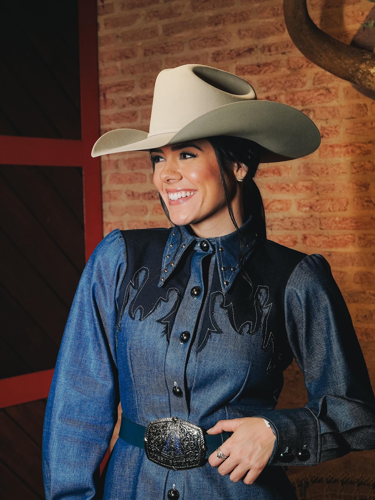 notícia Marina Fabris será a apresentadora do Jaguariúna Rodeo Festival 