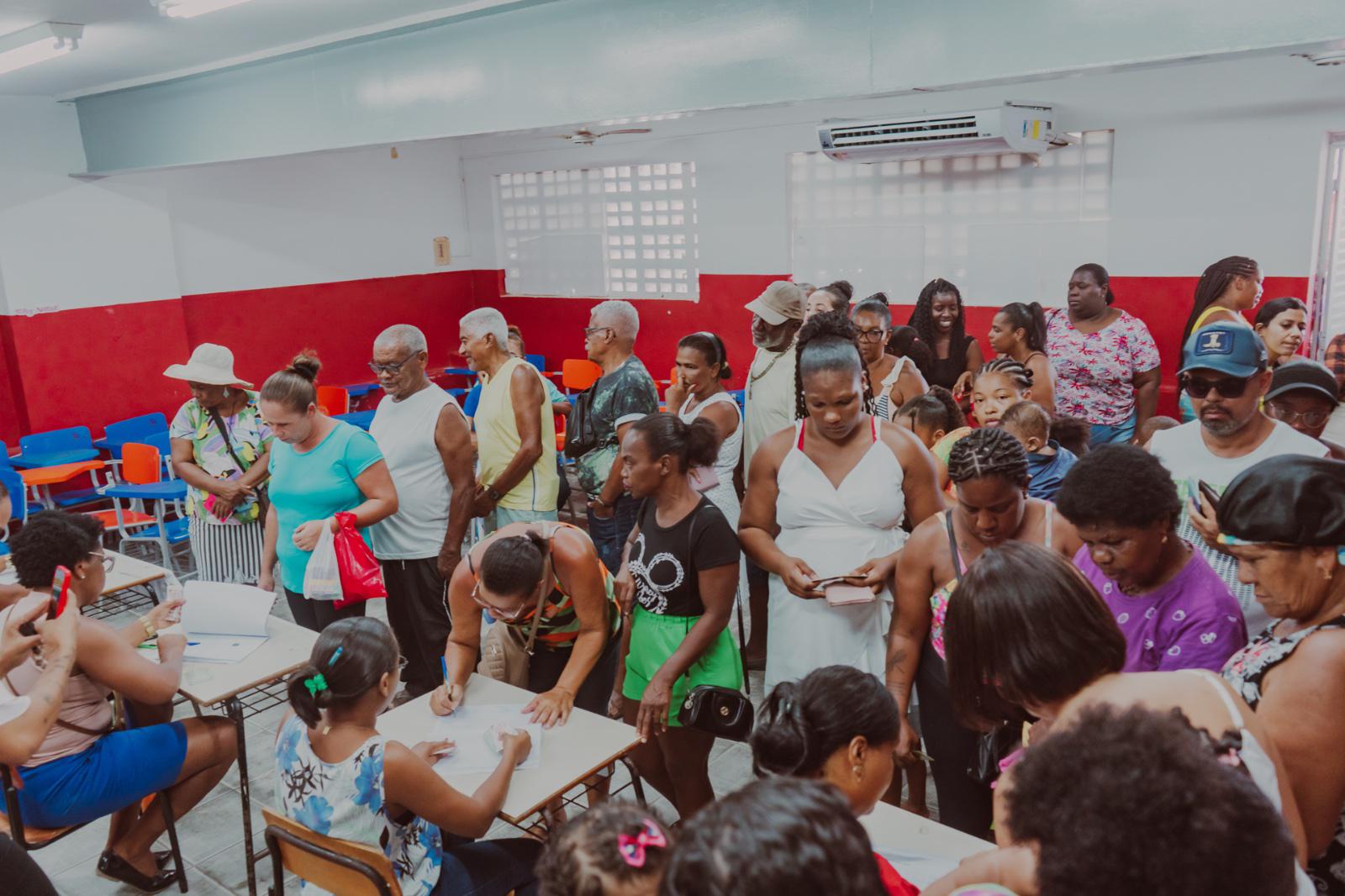 notícia São Sebastião do Passé (BA) programa entrega de Cestas Natalinas, do projeto Natal Sem Fome, para o domingo (22) e segunda (23)