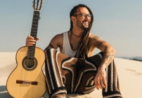 noticia Gabriel Elias retorna às raízes reggae em 