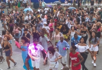 notícia É gratuito: “Palco Futuro R&B” celebra os 44 anos do “Dia do Charme” em Madureira