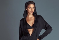 noticia New Silk: Bruna Marquezine apresenta nova peça-desejo da Intimissimi