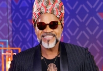 noticia Carlinhos Brown recebe homenagem das crianças da LBV