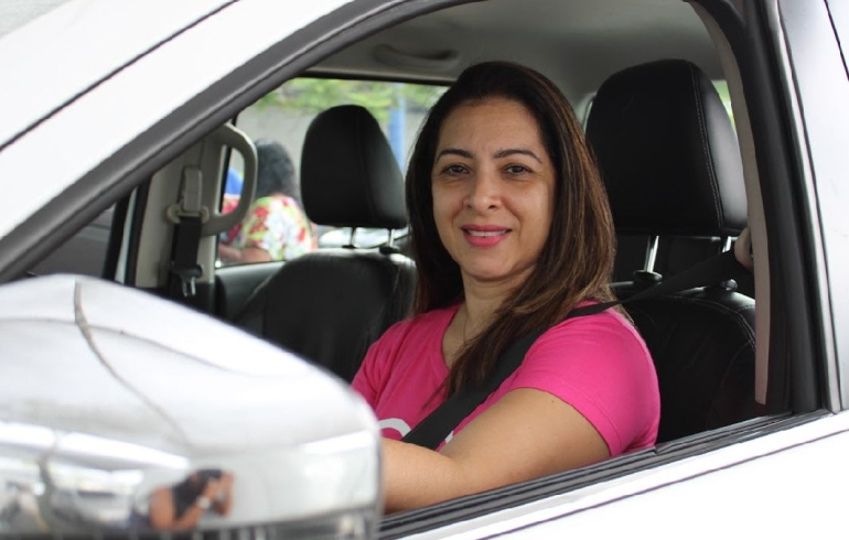 noticia Mulheres têm ganhado espaço como motoristas, por mais segurança no trânsito