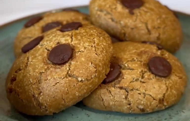 noticia Férias: Chef ensina receita de cookies sem leite e sem glúten para fazer com as crianças