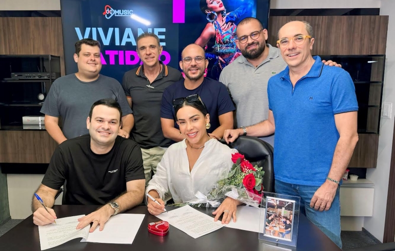 noticia Viviane Batidão fecha contrato de gerenciamento de carreira com D&E Music