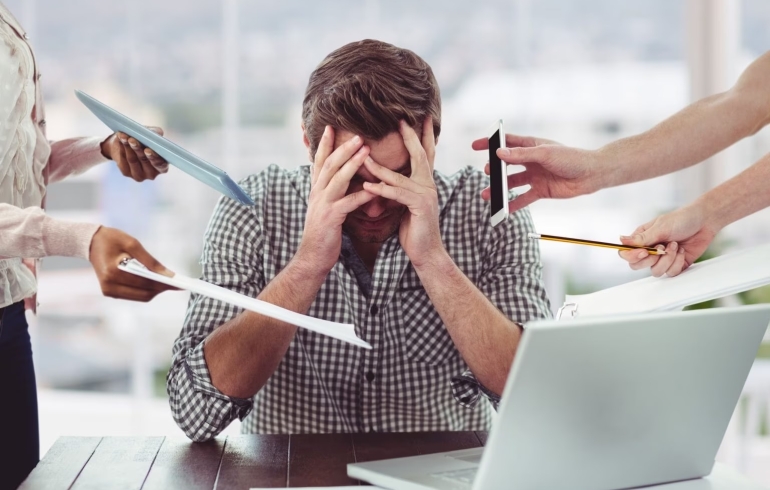 noticia Brasil é o segundo país do mundo com mais casos de Burnout, perdendo apenas para o Japão, a realidade exige a atenção de empresários e psicólogos