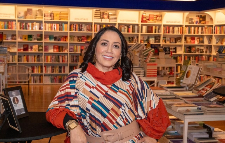 noticia Da comunidade para a Bienal: filha de pais semianalfabetos, Andreia Roma será destaque na Bienal do Livro