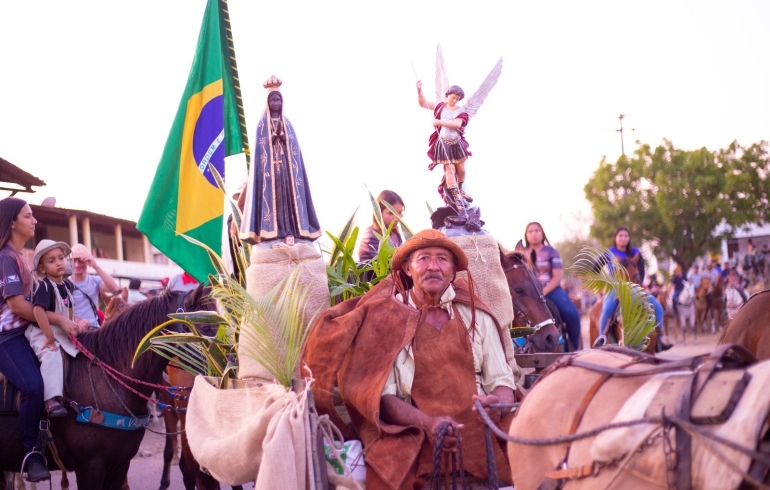 noticia Vaquejada de Itapebussu 2024 combina arte, cultura, gastronomia, shows musicais, solidariedade, empreendedorismo, além de reunir milhares de apaixonados pelo esporte