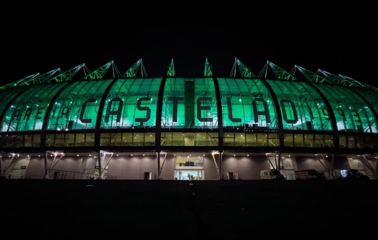 noticia Arena Castelão é iluminada de verde para celebrar o Dia Nacional da Doação de Órgãos