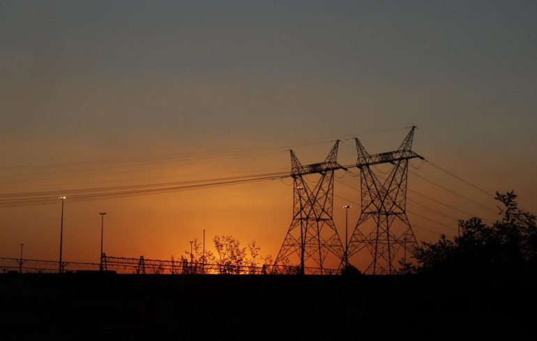 noticia Energia limpa bloqueada: falta de infraestrutura de transmissão penaliza NE e aumenta risco de apagões no SE