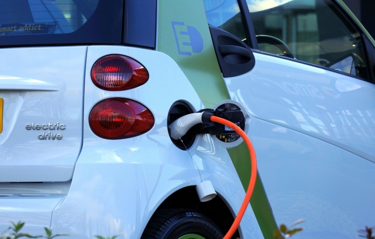 noticia Com mais de 2 mil carros elétricos emplacados em setembro no Ceará, motoristas precisam ficar atentos na manutenção