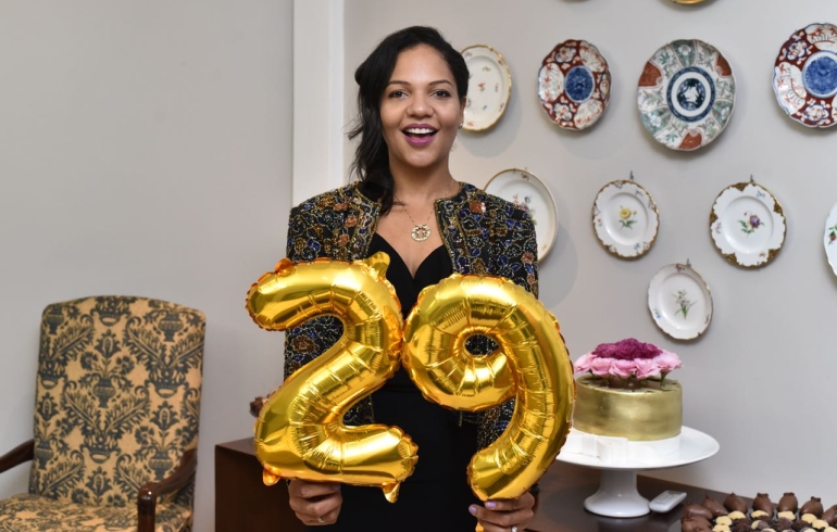 noticia Carol Mickenhagen arrasou no look escolhido para comemorar seu aniversário na última semana 