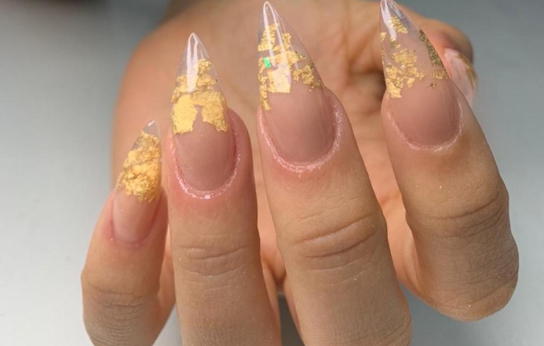 noticia     Nail design   Márcia Câmara aponta tendências em unhas para as festas de fim de ano