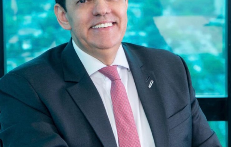 noticia       Presidente da Rede Brasil Marcos Tolentino, revela novidades da programação nesta segunda-feira (18)