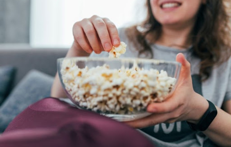 noticia O consumo de pipoca é permitido para quem está de dieta? Entenda