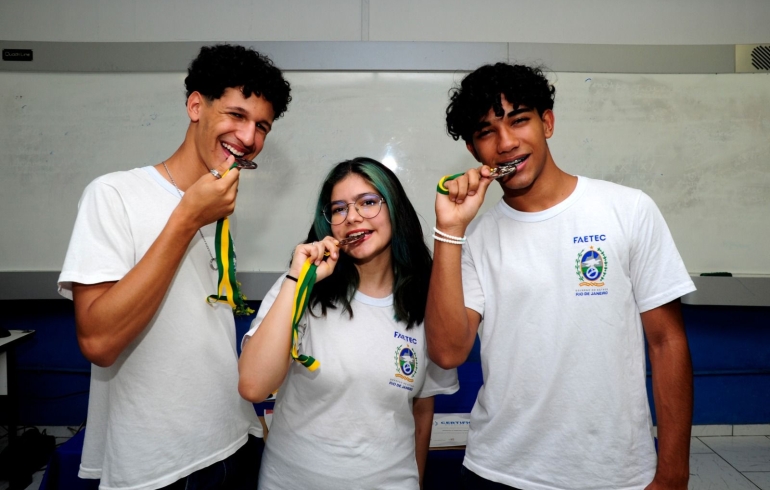 noticia Alunos do Ensino Fundamental da Faetec conquistam medalhas nas Olímpiadas Canguru de Matemática