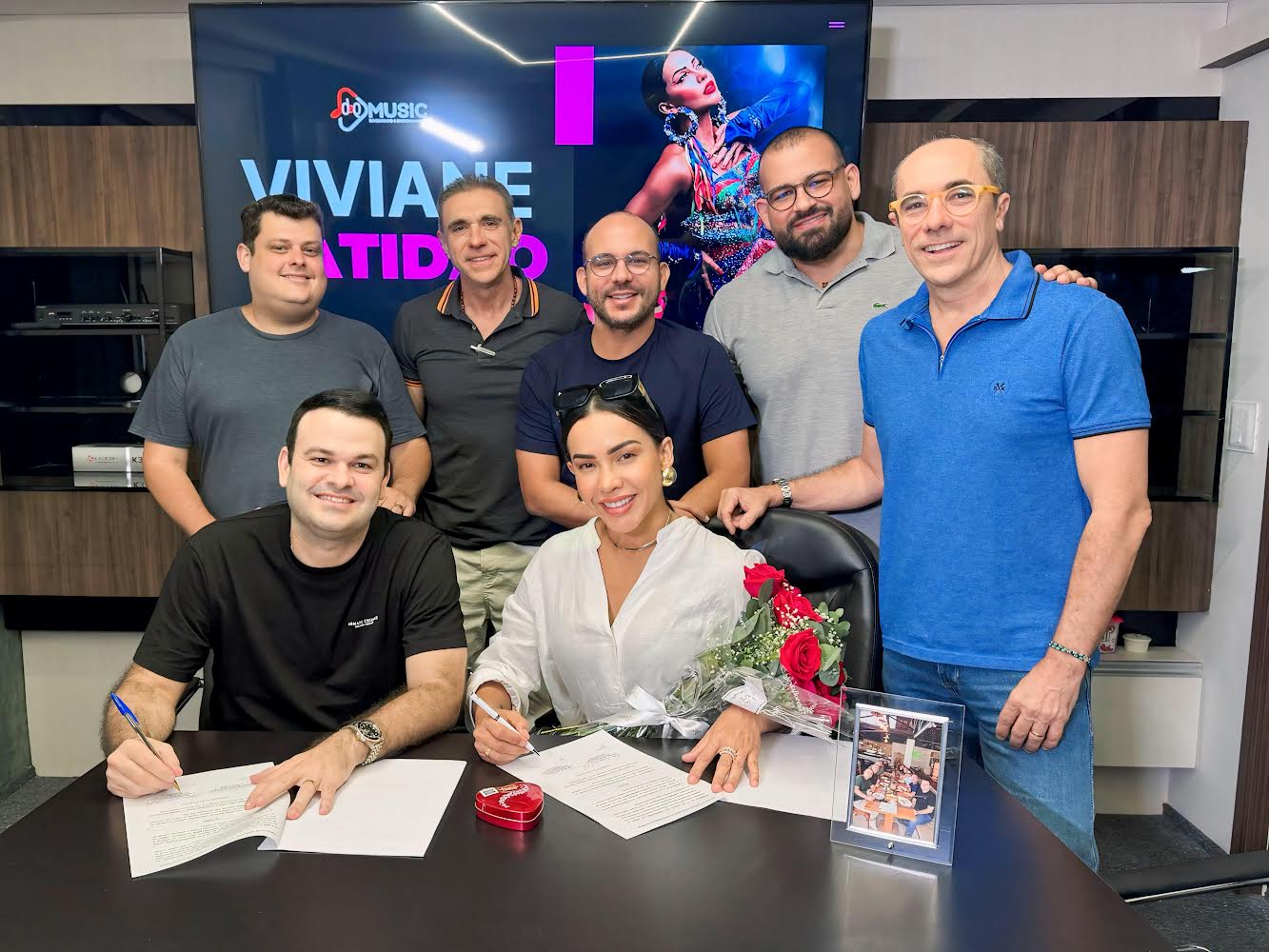 noticia Viviane Batidão fecha contrato de gerenciamento de carreira com D&E Music