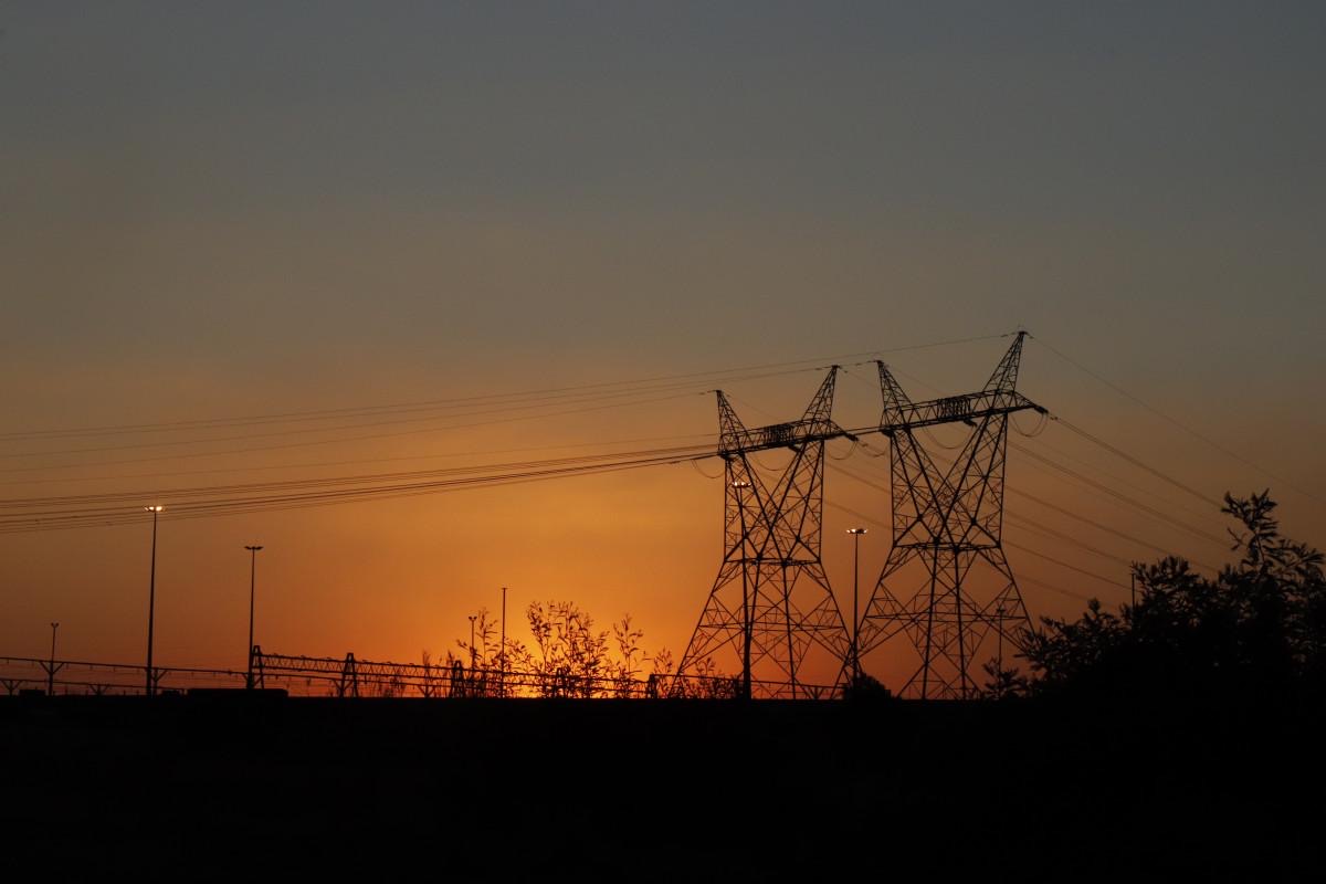 noticia Energia limpa bloqueada: falta de infraestrutura de transmissão penaliza NE e aumenta risco de apagões no SE