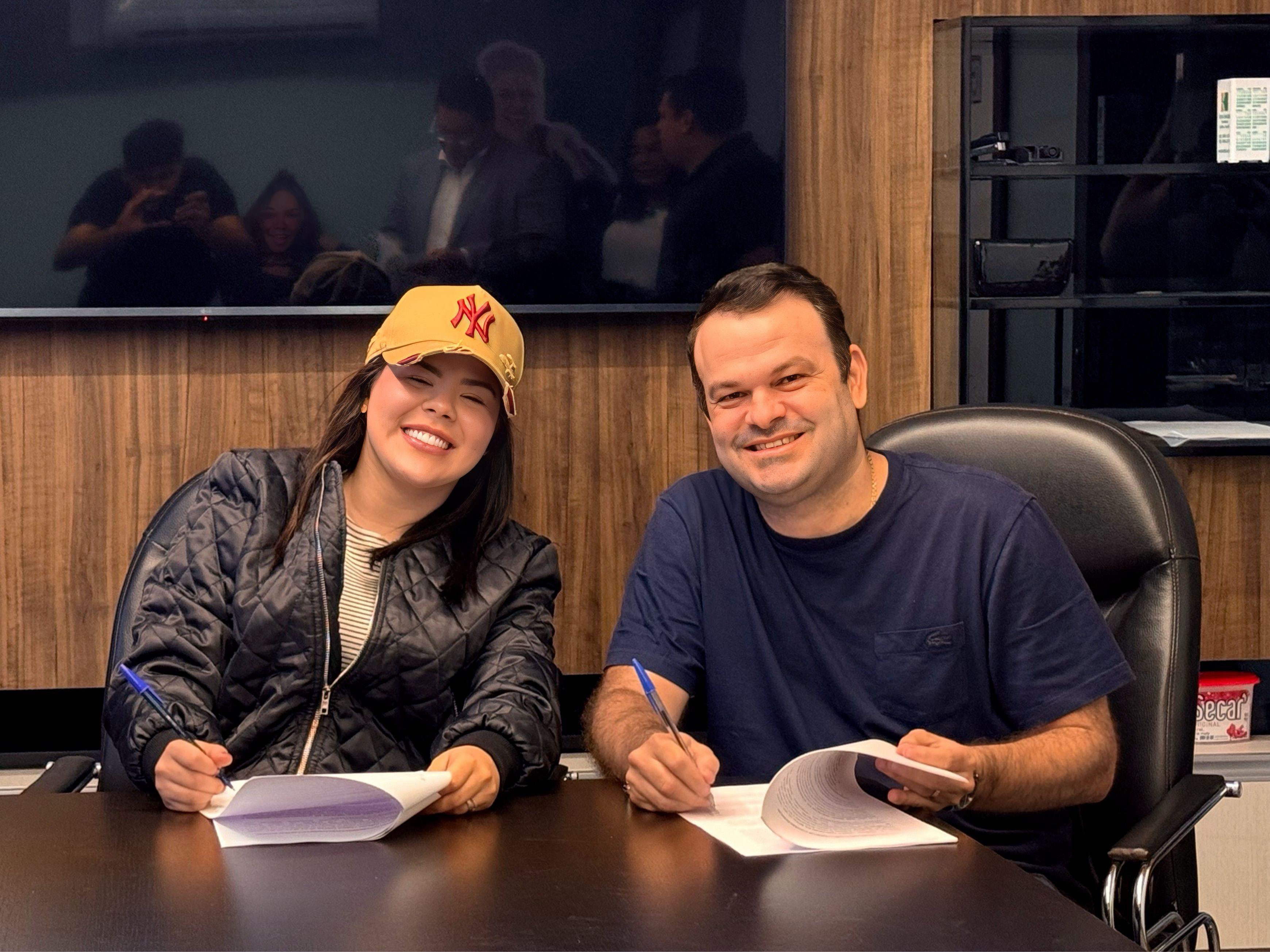 noticia Japinha fecha contrato com D&E Music e inicia nova fase na carreira