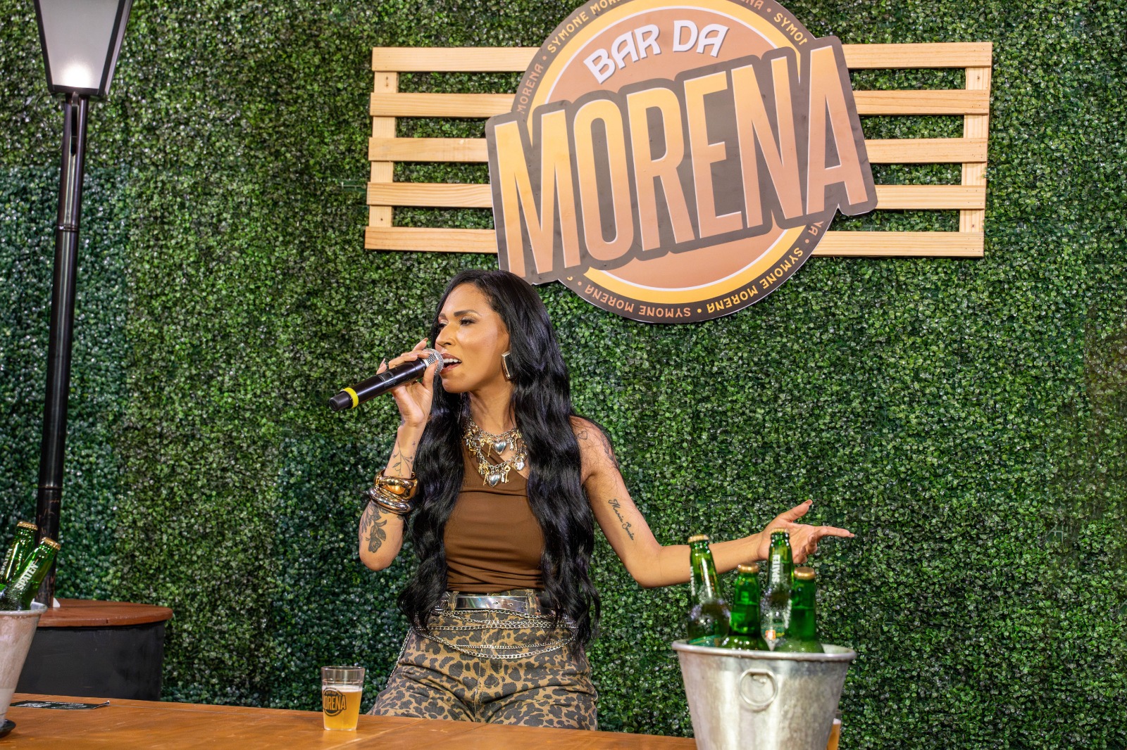 noticia Symone Morena lança parte 1 do audiovisual ‘Bar da Morena’, nesta sexta (06/12), nas plataformas digitais