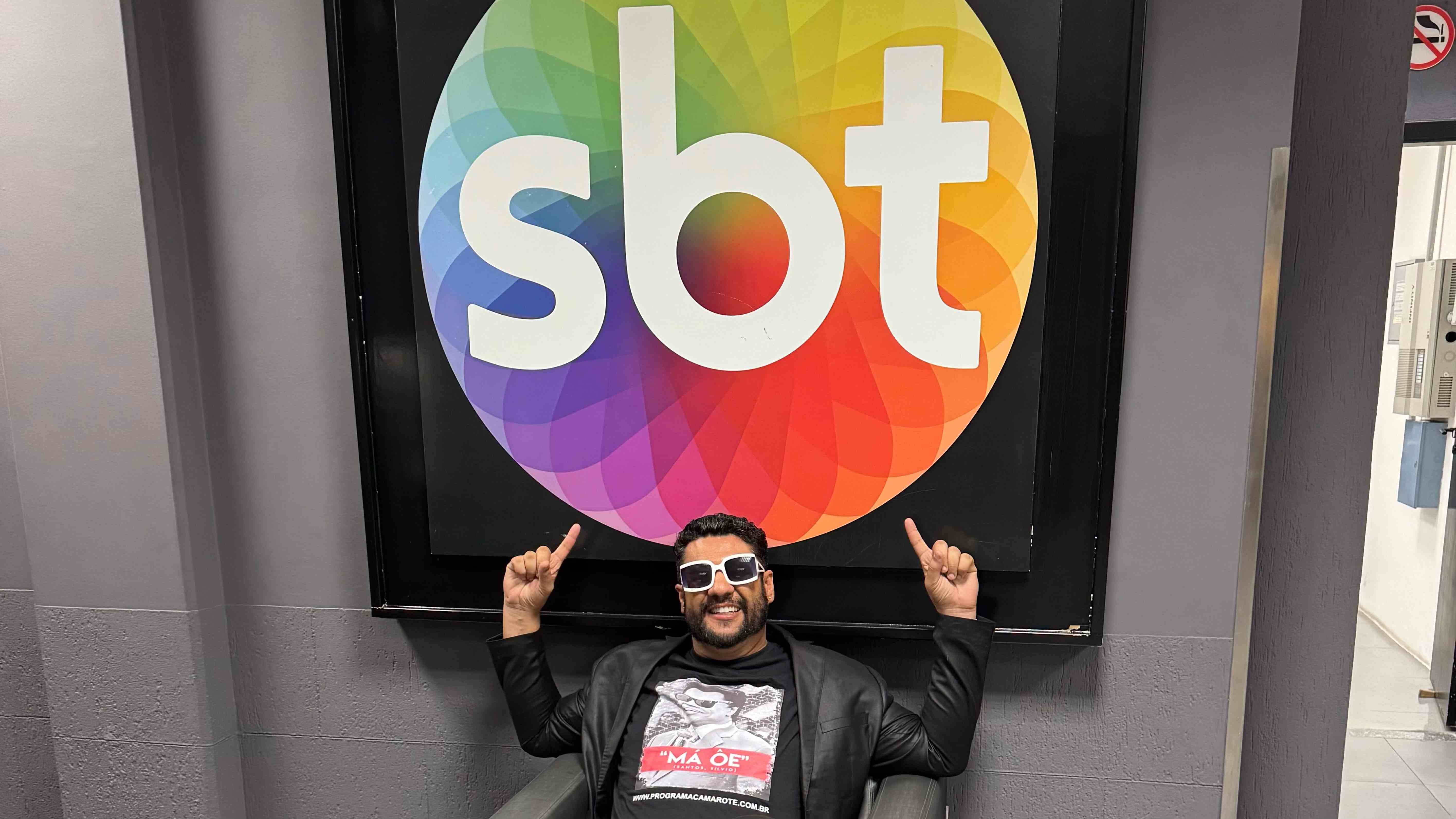 noticia Apresentador Matheus Mattuvo migra para o SBT junto com o Programa Camarote