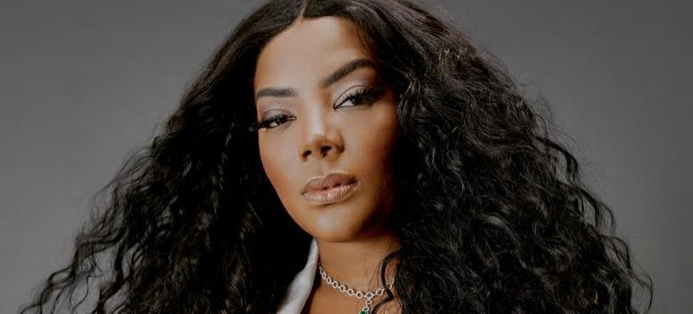 noticia DVD de Ludmilla, “Hello Mundo” disponível para venda física