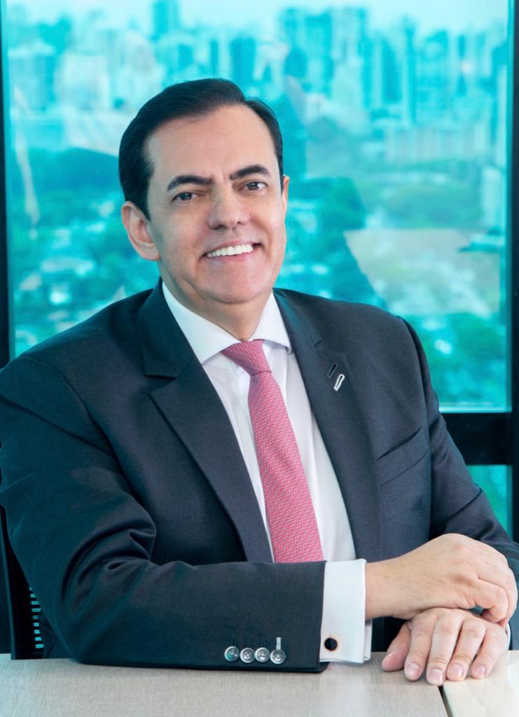 noticia       Presidente da Rede Brasil Marcos Tolentino, revela novidades da programação nesta segunda-feira (18)