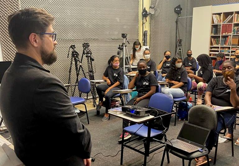 noticia Quando a beleza combate a violência doméstica!