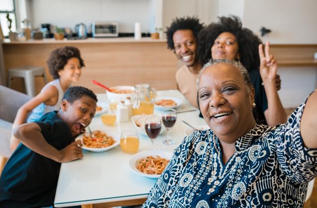 noticia Levantamento aponta aumento nas compras para o almoço no Dia das Mães